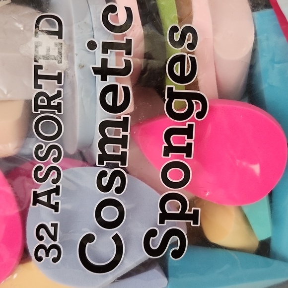 Brand New ELITE BEAUTY TOOLS ASSORTED COSMETIC SPONGES-32CT - Picture 4 of 4